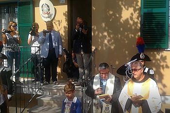 La benedizione di padre Renato Martino e don Giuseppe Faraci